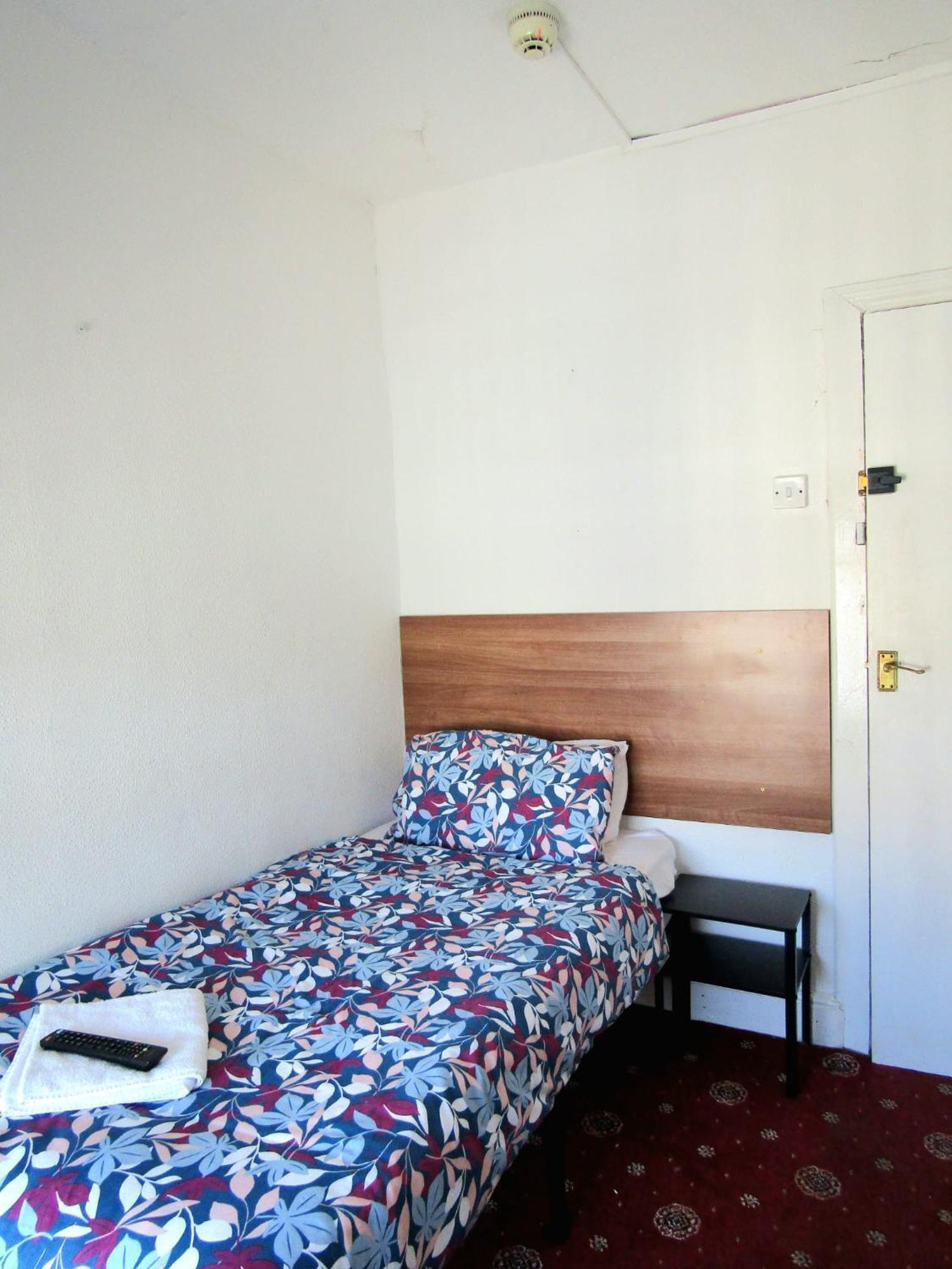 Wilsons - Tower View Bed & Breakfast Blackpool