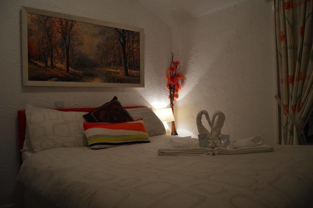 Wilsons - Tower View Bed & Breakfast Blackpool